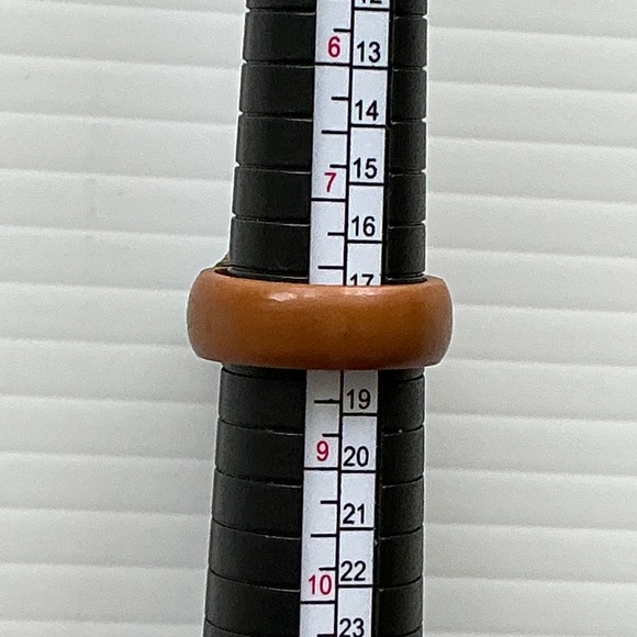 Green Agate Ring Size 8 - Picture 5 of 5